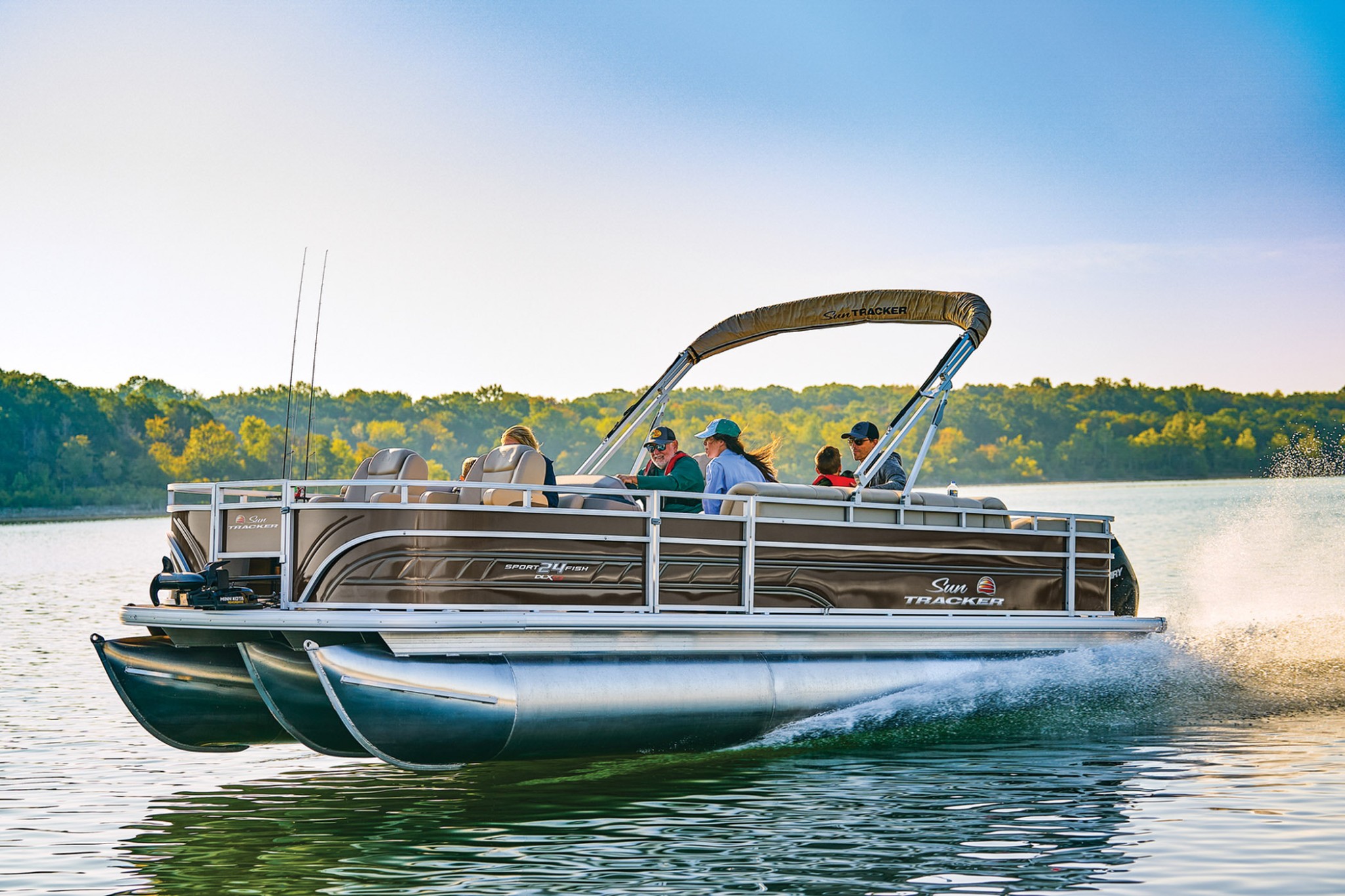 Model Year-End Clearance | Bass Pro Boating Centers